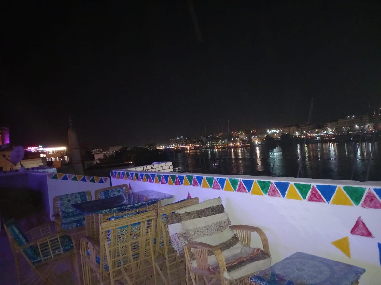 Mostafa Jamaica Guesthouse Aswan Ruang foto