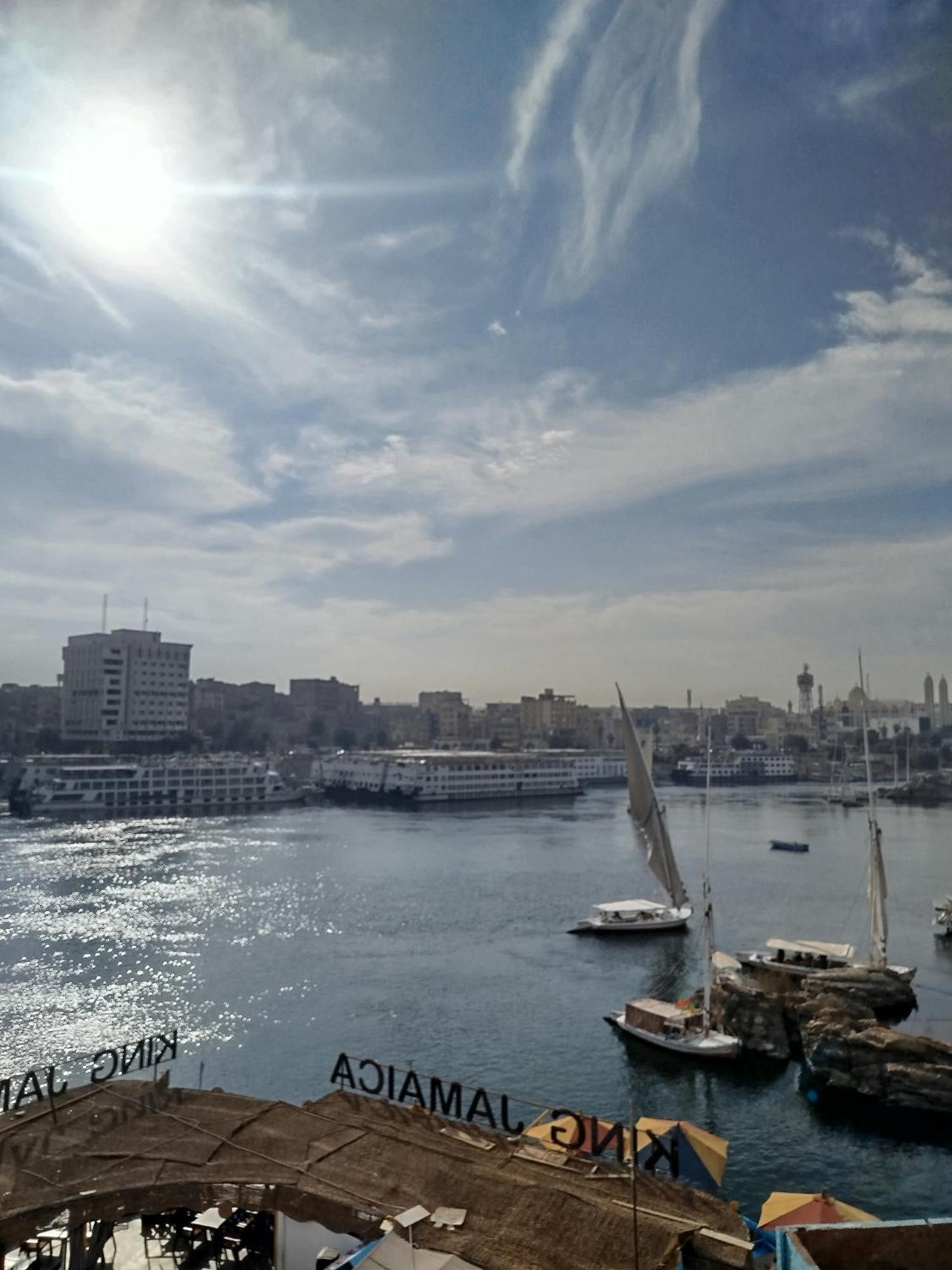 Mostafa Jamaica Guesthouse Aswan Bagian luar foto